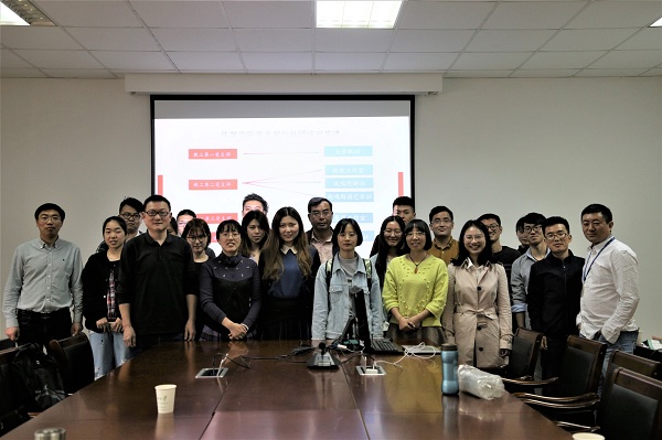 C:/Users/Administrator.R2N5NMTAA41WQFW/Desktop/传媒学院社团工作研讨会暨党支部与社团联建工作推进会召开/014.JPG